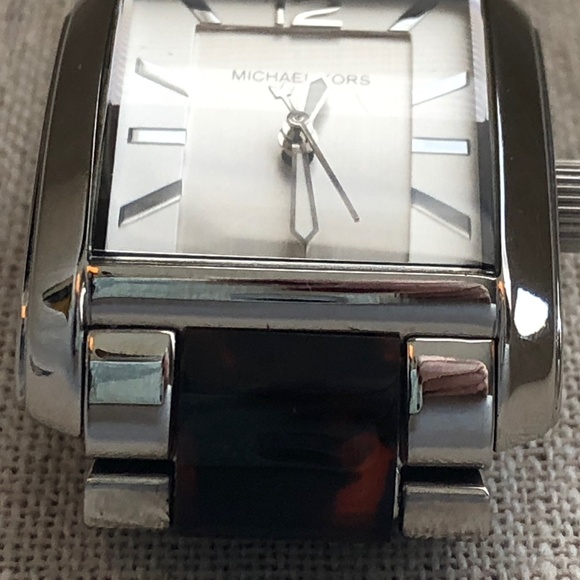 MICHAEL KORS acetate tortoiseshell rectangular watch - Picture 6 of 16